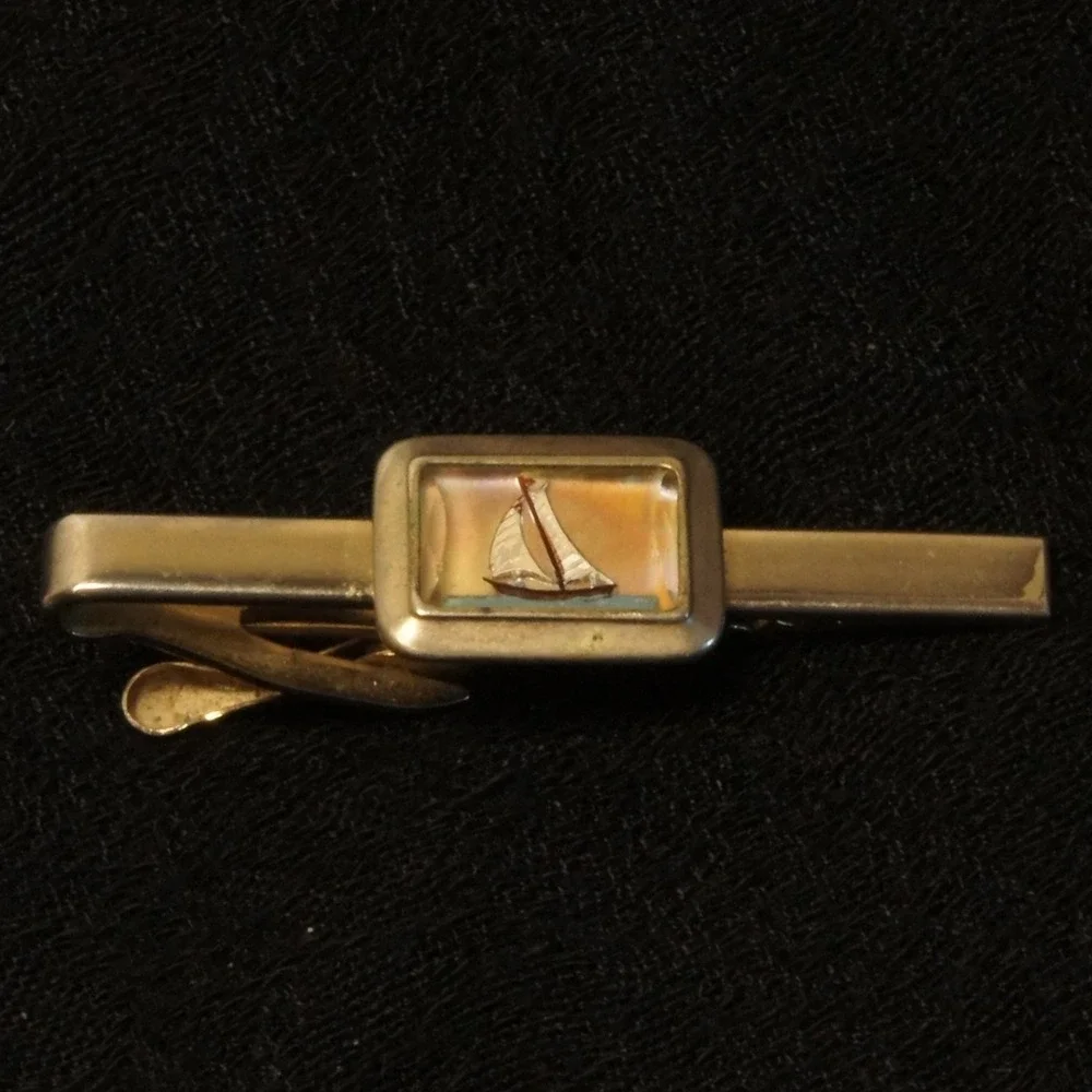 Vintage Sailboat Tie Clip Gold Tone Nautical Tie Bar Mother‎ of Pearl Inlay